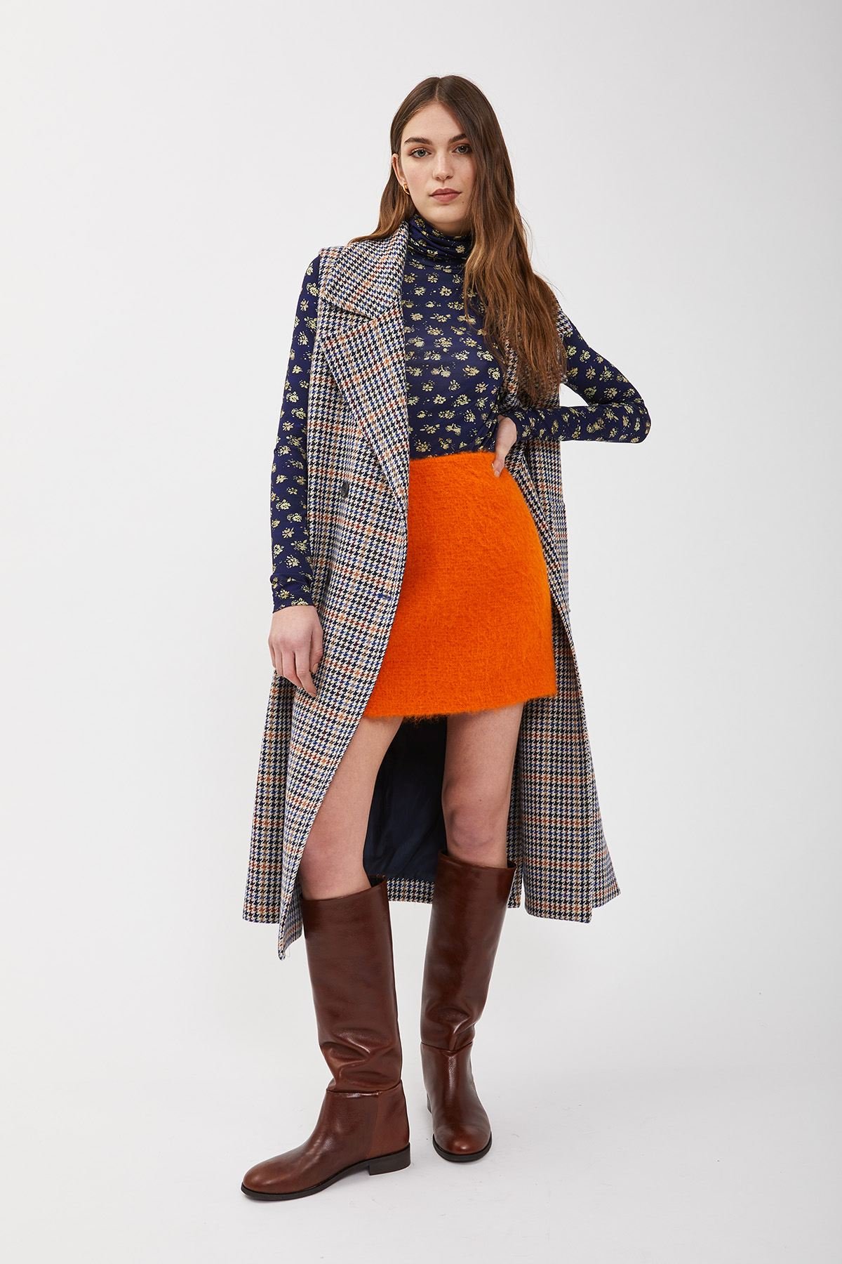 Wool-blend short skirt