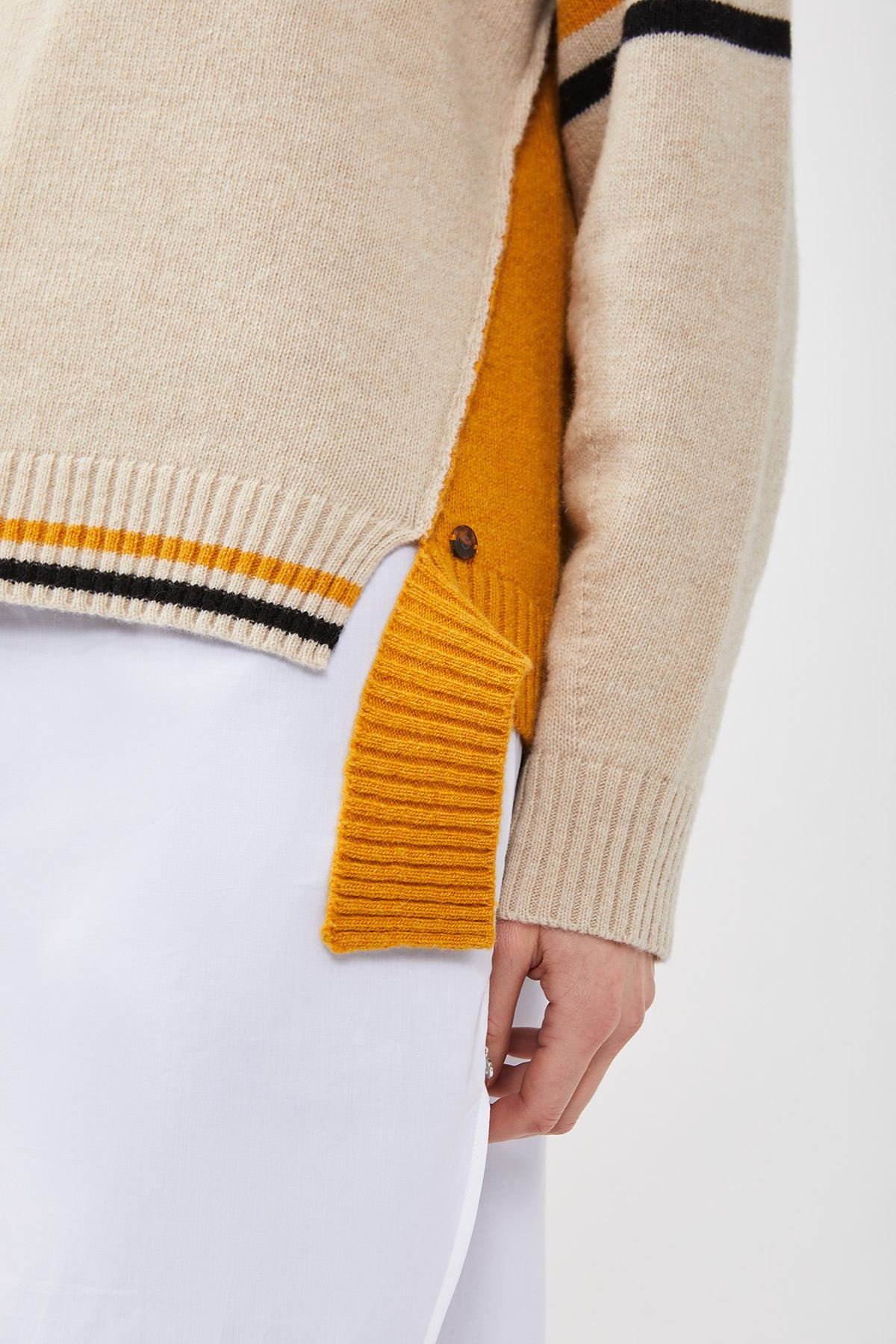 Wool-blend two-tone jumper