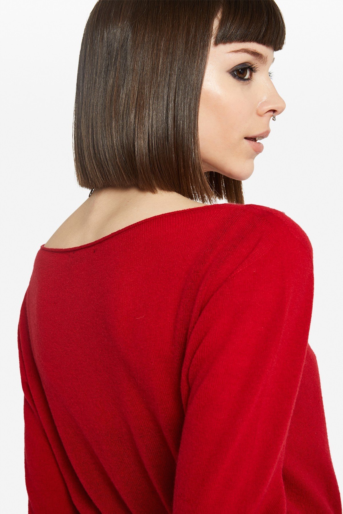 Round neckline flared sweater