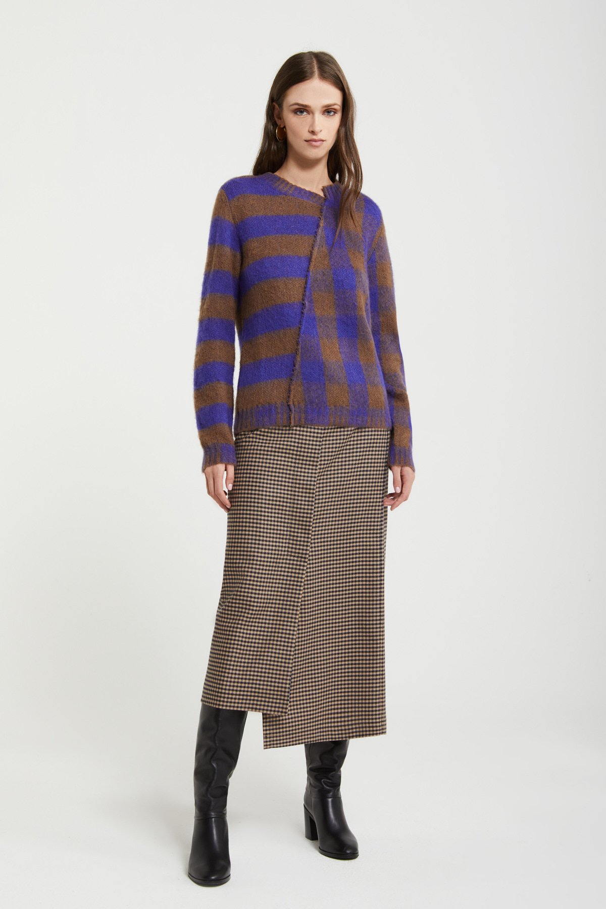 Sweater with check and stripes