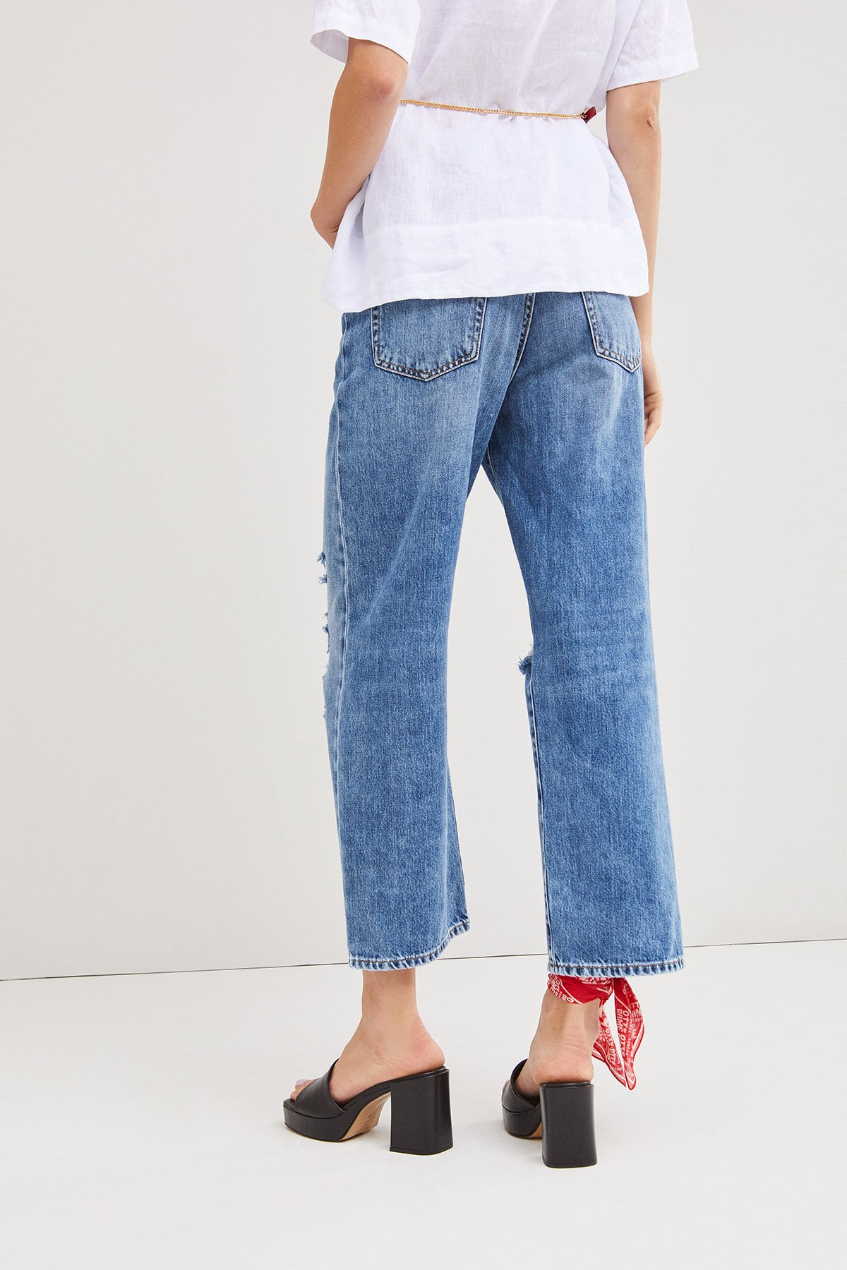 Straight Ankle jeans