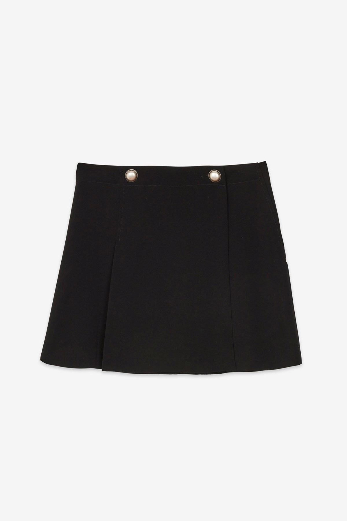 Short skirt with pleats