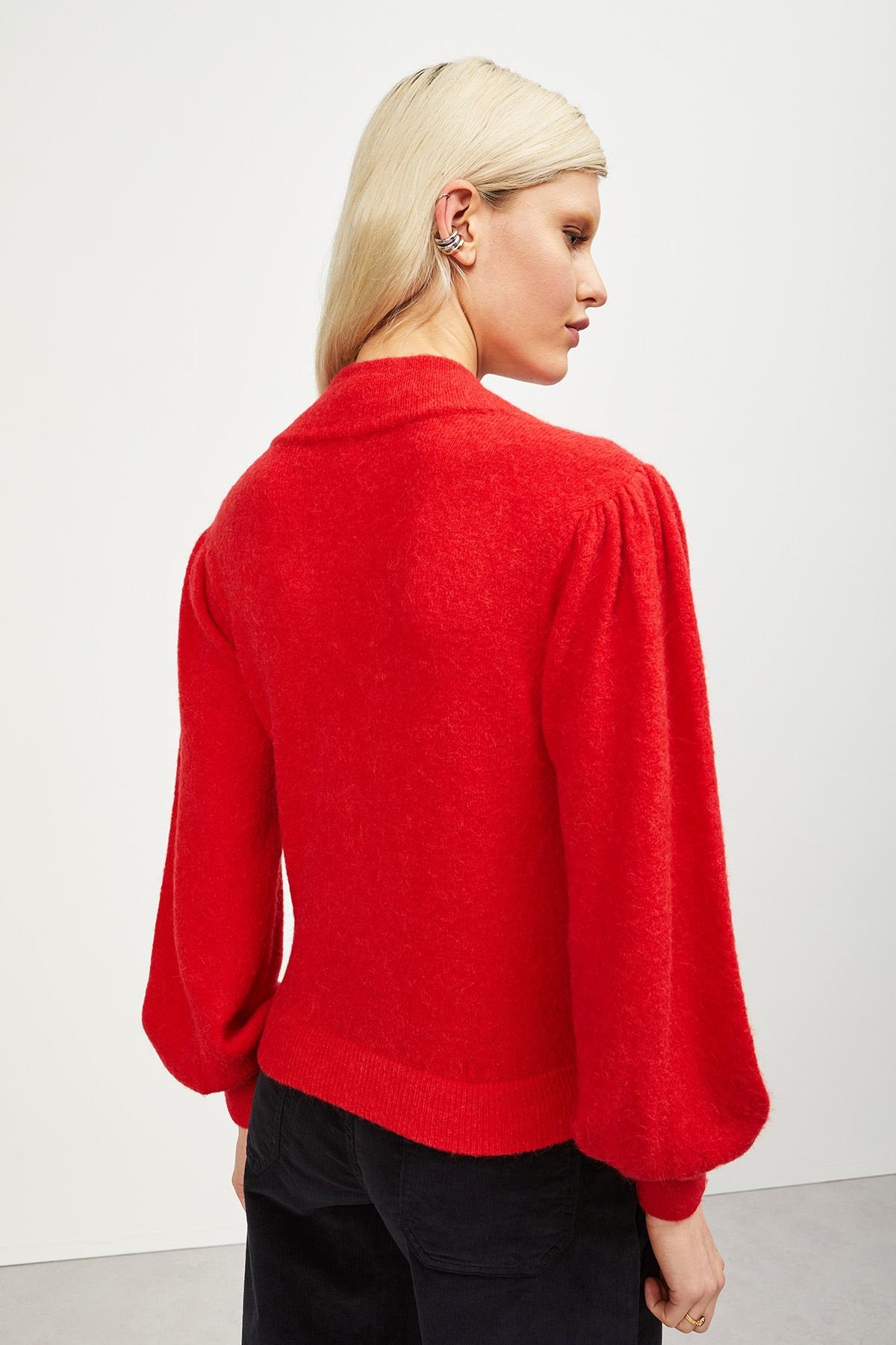Cardigan with puffed sleeves