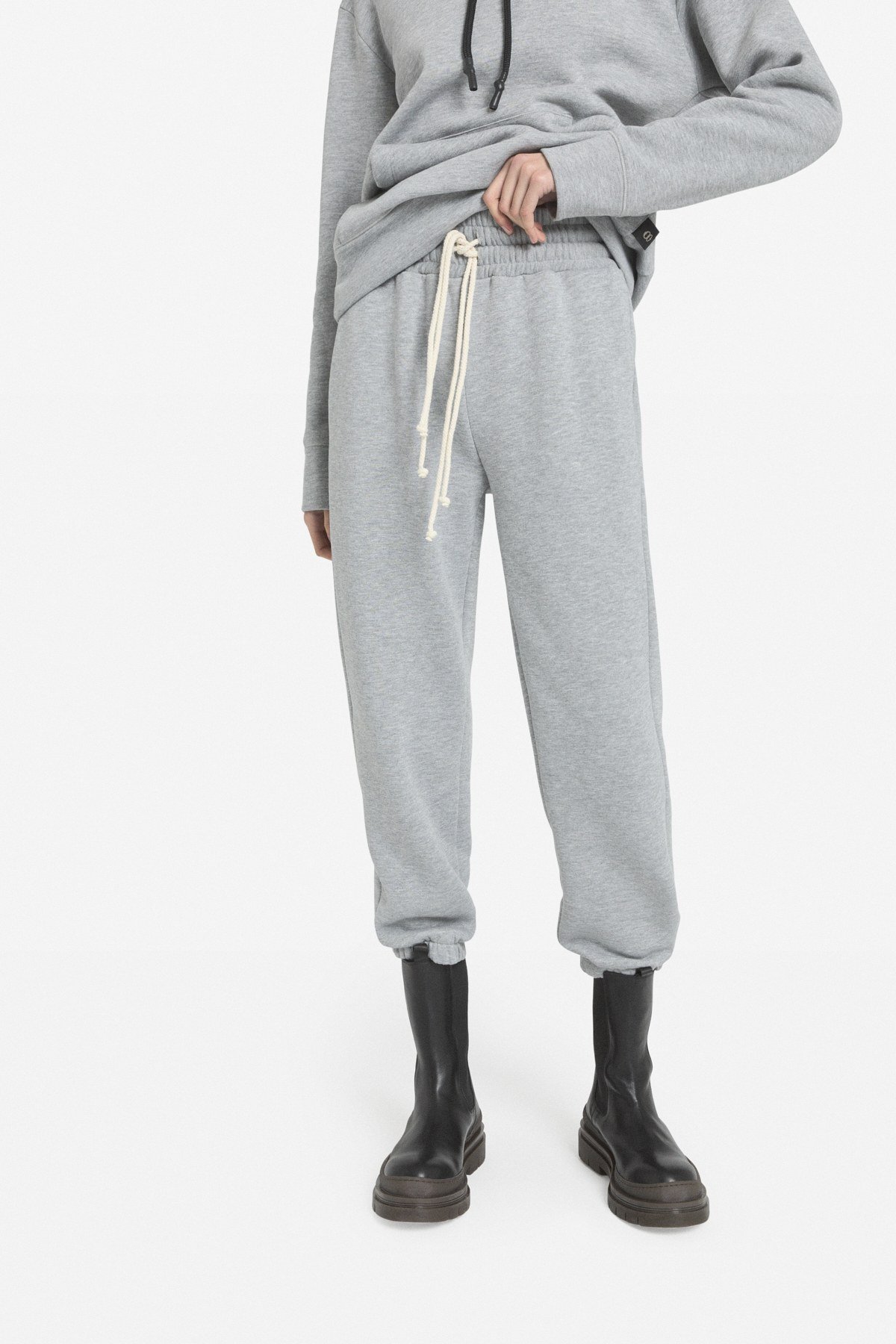 Cotton jogger with drawstring