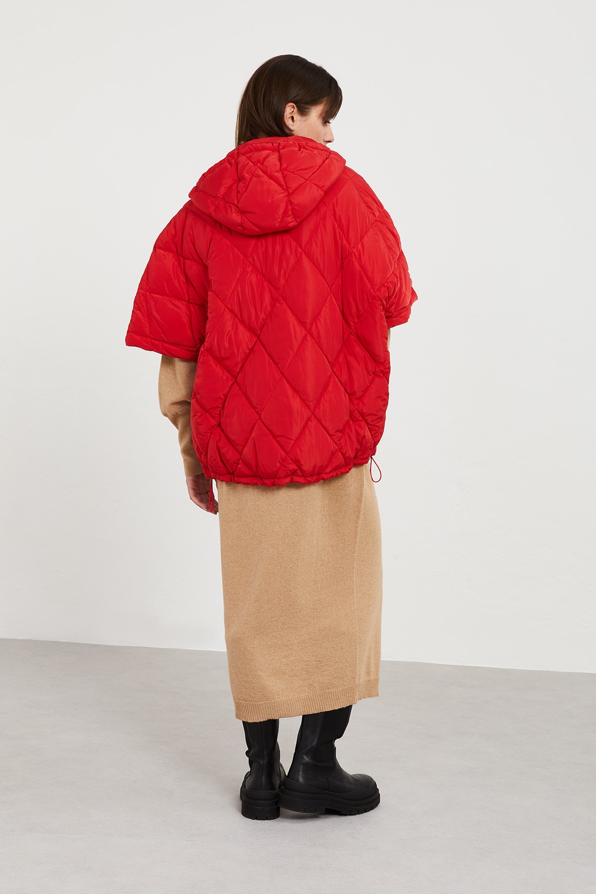 Cape-style puffer jacket