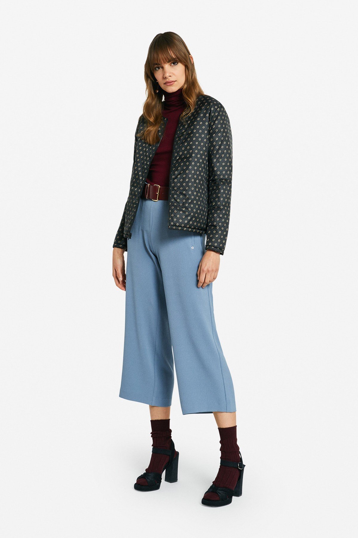Cropped trousers 